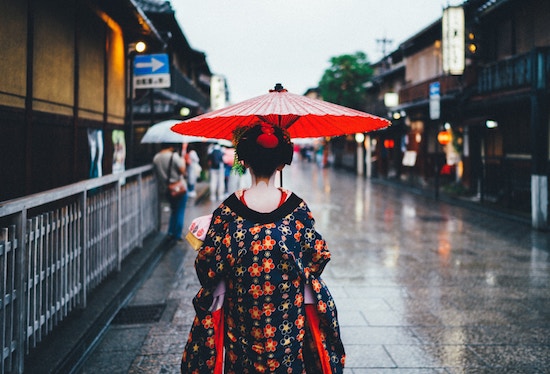 TRAVEL TO JAPAN GUIDE BOOK: 5 ESSENTIALS FOR TRAVELERS