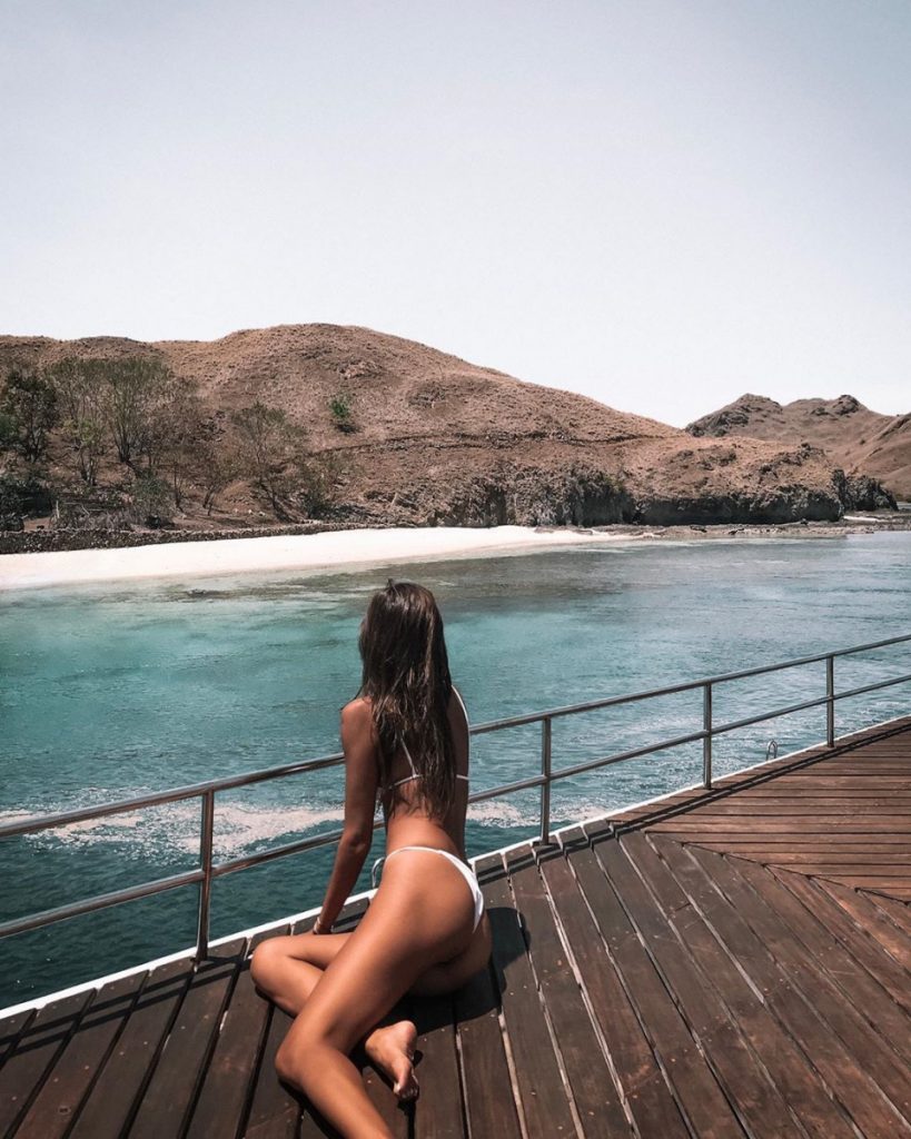 How to Enjoy Your Time in Komodo Yacht Charter